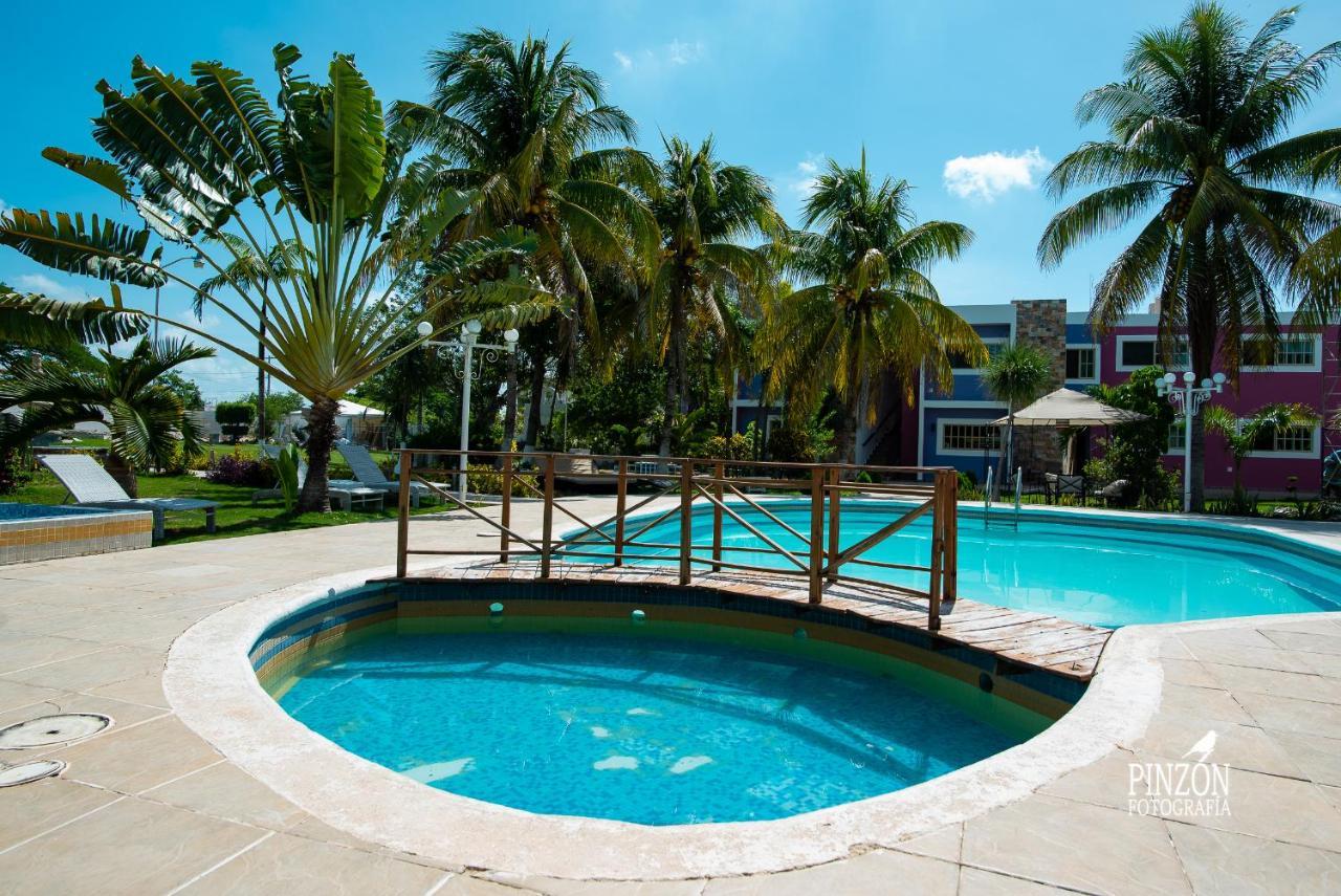 Hotel Suites Paraiso Мерида Екстериор снимка