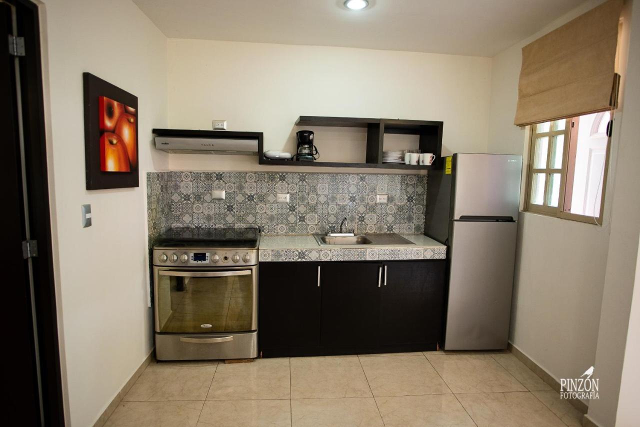 Hotel Suites Paraiso Мерида Екстериор снимка